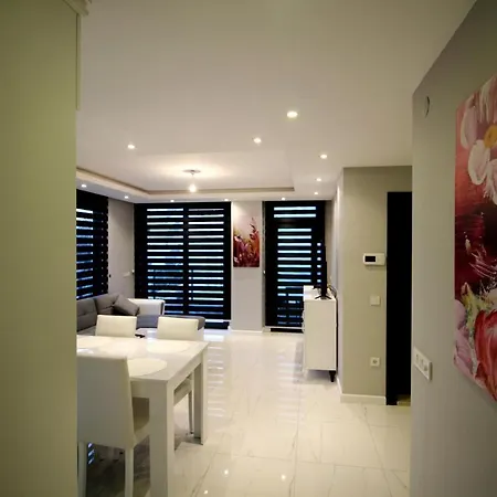 Cleopatra Beach Luxury 6 In Hygienic Condition * Alanya